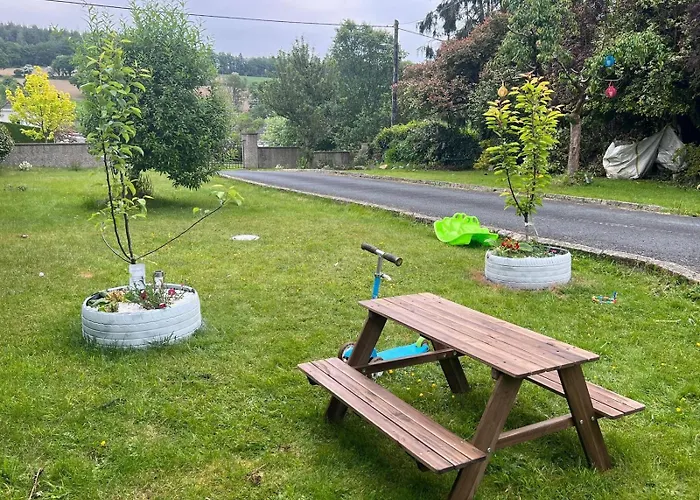 Avonbeg 2 Bed 1 Bath Accommodate 3 Guests