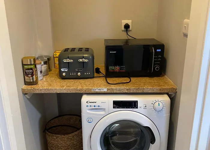 Avonbeg 2 Bed 1 Bath Accommodate 3 Guests 래스드럼